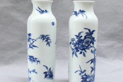 RYVX04 blue and white Chinese vase 