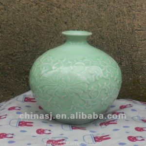 hand made celadon ceramic Vase WRYMA83