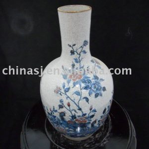 WRYJV03 Chinese Crackled Blue and White Porcelain Vase flower and bird 