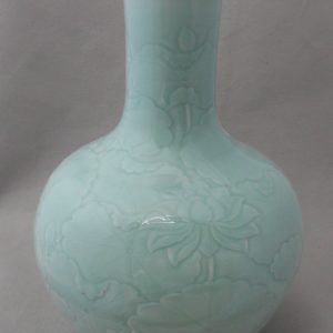 WRYMA37 Blue Bulb Vase Engraved 