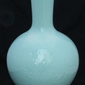WRYKB08 hand carved porcelain vase 