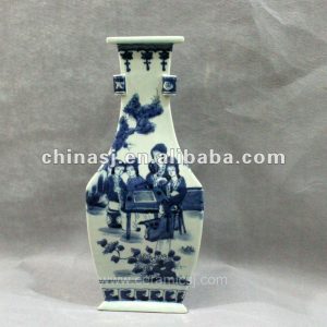 Blue and white triangular form porcelain jar RYUK06