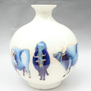RYXF04 cow design modern white vase