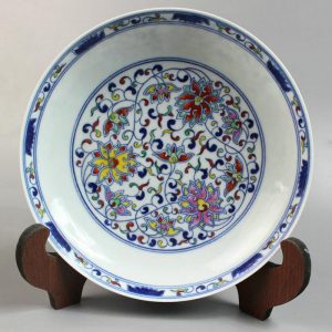 RYYE02 7.8" Fine Doucai dishes design of floral