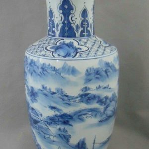 Chinese antique reproduction ceramic vase WRYPC03