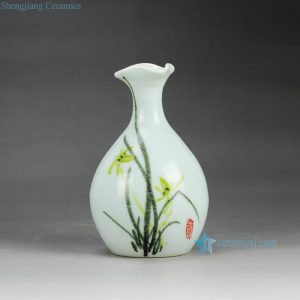 RZEA01-K  Irregular shaped mouth hand paint colorful orchid pattern ceramic bud vase