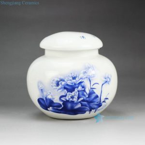 RZGL01  Little blue and white lotus tea jar