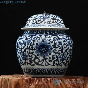 RZFQ17   High quality Jiangxi blue and white hand paint floral ceramic jar with metal ring knob