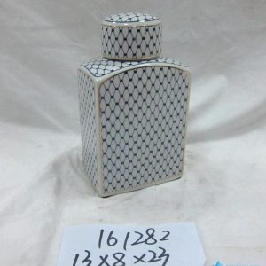 RZKA161282     Golden line rim grid pattern blue and white ceramic rectangular jar