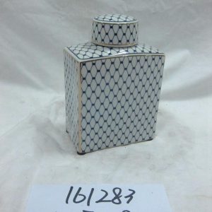 RZKA161283      Golden line grid pattern rectangular shape ceramic jar
