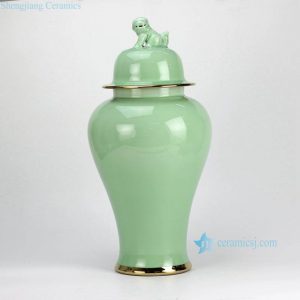 RYKB115-C-GOLD     Tall glossy green glaze golden line plated lion knob porcelain jar for home art interior design