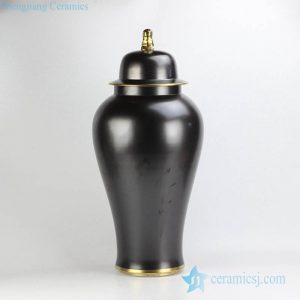 RYNQ200-C    Matt black surface golden line pleated tall porcelain ginger jar