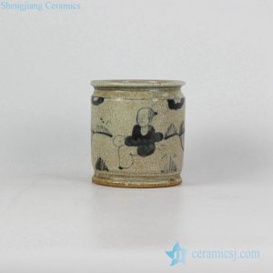 RZFB07-B      Antique design blue and white ancient Chinese folk pattern crackle ceramic pen holder