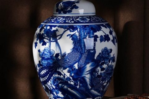 RZLH05    Phoenix pattern hand drawing Jingdezhen style round porcelain jar