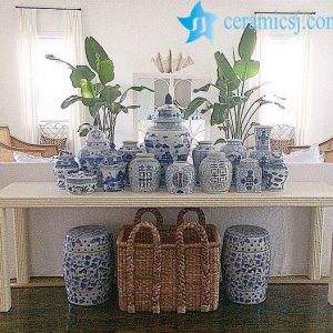 Several Ways to Use Blue and White Ceramics in Home Decor