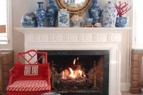 Several Ways to Use Blue and White Ceramics in Home Decor-2