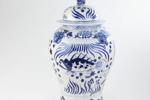 RYLU147    Cobalt blue hand drawing Ming dynasty ceramic jar with lion knob