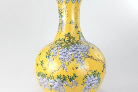 RYRK16-B    Yellow background hand painted grape and bird pattern famille rose Qing Dynasty imperial ceramic vase