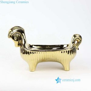 RZLK28  Unique design ceramic golden horse fruit tray