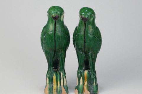 RZLN01    Jungle green ceramic parrot figurines
