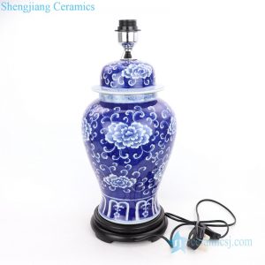 DS-RYLU179      Black foundation beautiful flower pattern porcelain lamp