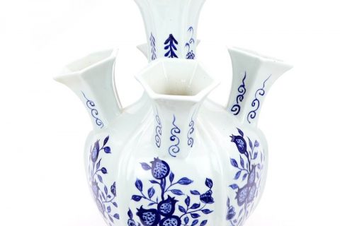 RYNQ253     Jingdezhen traditional blue and white ceramic with five mouths vase
