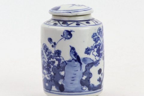 RZKT15       Round covered bird design blue and white porcelain jar