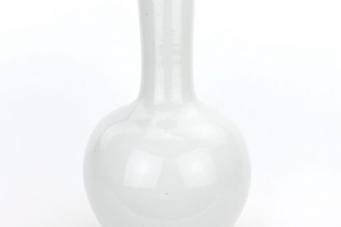 RZPI08     Archaistic refractory monochrome glazed globular vase
