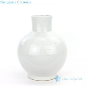 RZPI10     Jingdezhen antique monochrome ceramic globular vase