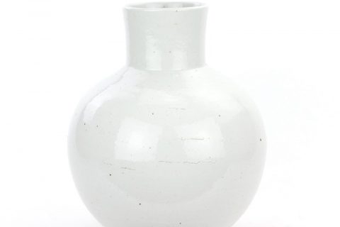 RZPI10     Jingdezhen antique monochrome ceramic globular vase