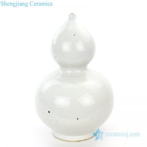 RZPI18     Chinese taditional monochrome gourd-shaped vase