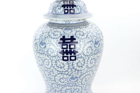 RZPI34       Shengjiang pure hand ceramic with interlocking branches of lotus jar with lid