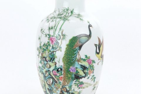 RZQG01  Famous Jingdezhen painter handcraft peacock ceramic vase