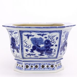 RYLU167-B   Archaized hand-painted blue and white octagonal octagonal flower pot with lion designs