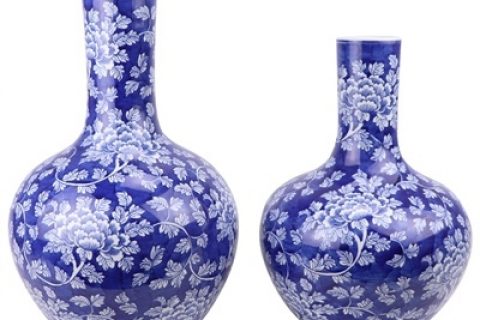 RYLU62-B-SMALL or BIG Jingdezhen Blue and white ice plum twined peony flower vase