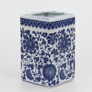 RZNV10 Blue and white lotus pattern square straight tube blue and white square mouth small pen vase