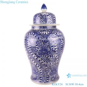 RZKY26_ Qing blue and white wrapped branches of flowers ceramic ginger jars
