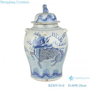 RZMV34-E Blue and white unicorn lion head general pot
