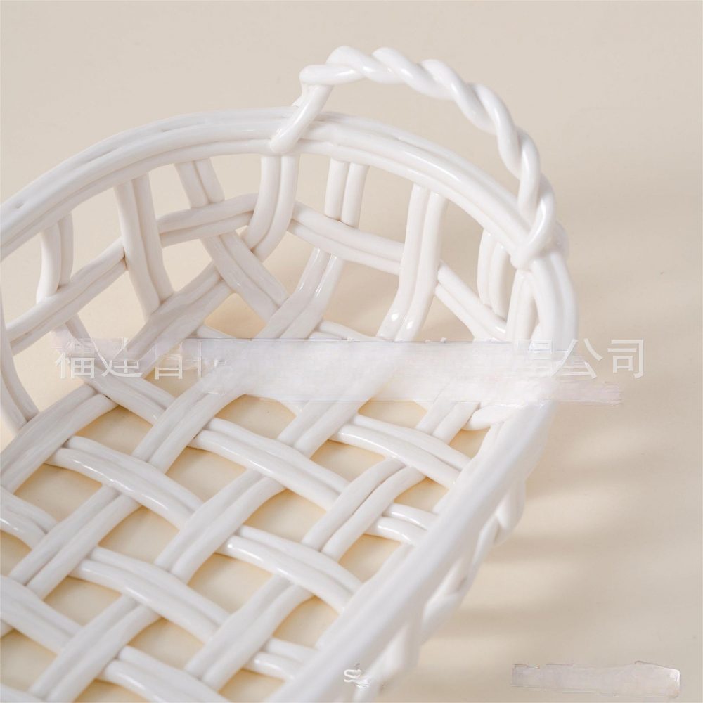RWAA11 High quality white hand-woven simple ceramic fruit basket with carry handle（MOQ:200）