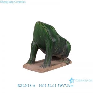 RZLN18-A High Quality Porcelain Animal Ornament Decorative Ceramic Frog Sculpture