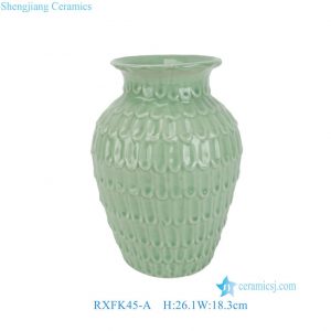 RXFK45-A Glossy Sage Green Ceramic Flower Vase Modern Scalloped Textured Plant Urn Vase for Dining Room Centerpiece